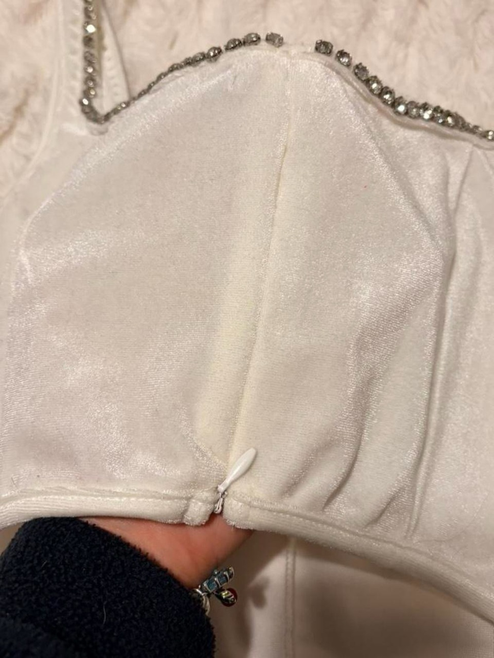 Pretty Little Thing white velvet corset top - Picture 5 of 8